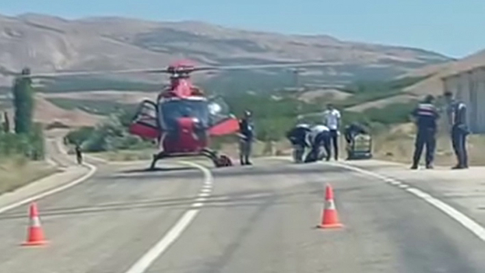 Helikopter ambulans karayoluna indi, hasta Malatya'ya sevk edildi
