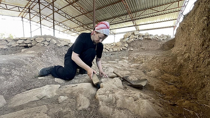 Her gün 140 kilometre yol katediyor