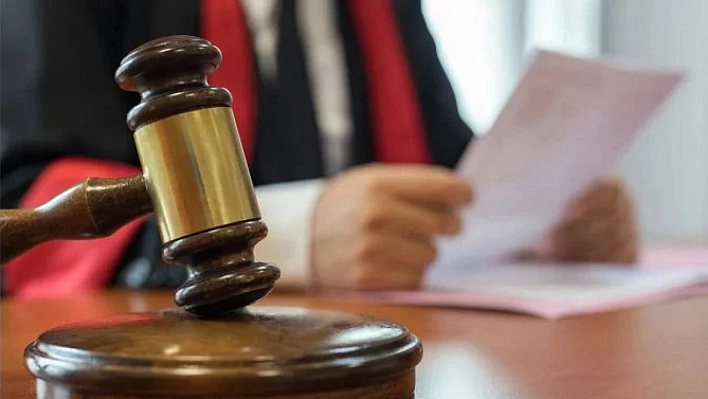 Hukukta kriz derinleşiyor: Mezun oldular ama mesleğe başlayamıyorlar!