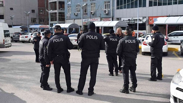 Kavgada kurşunlar havada uçuştu