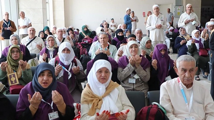 İkinci ve üçüncü hac kafilesi dualarla uğurlandı