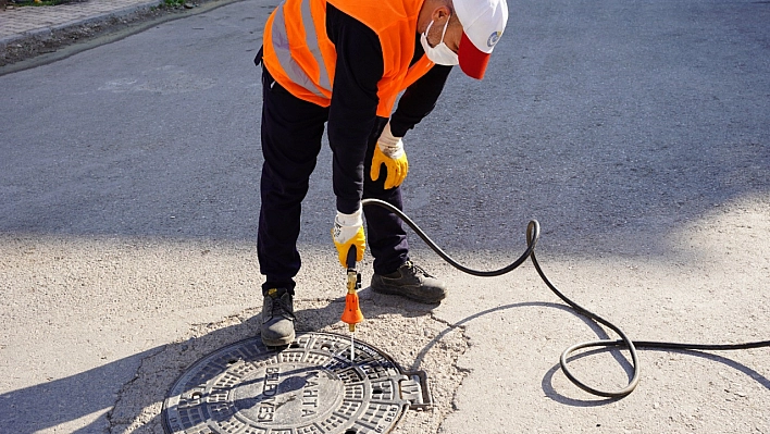 İlaçlama çalışmalarına devam ediyor