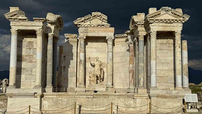 Laodikeia ve Tripolis antik kenti kazılarına 5 yıllık destek