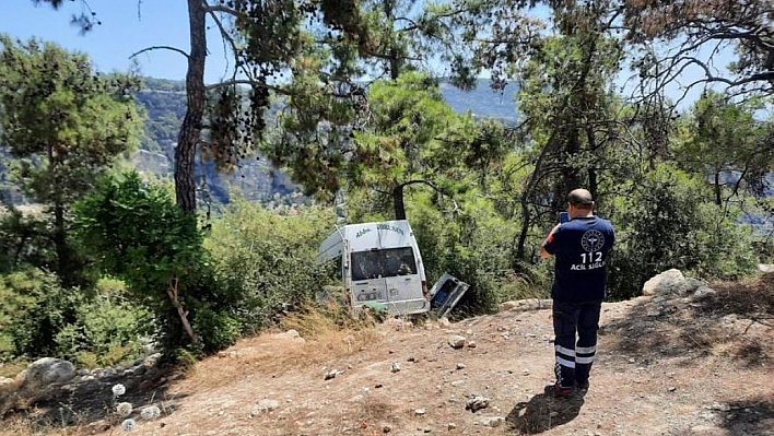 İşçi servisi yoldan çıktı