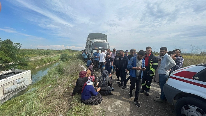 İşçilerini taşıyan midibüs kaza yaptı