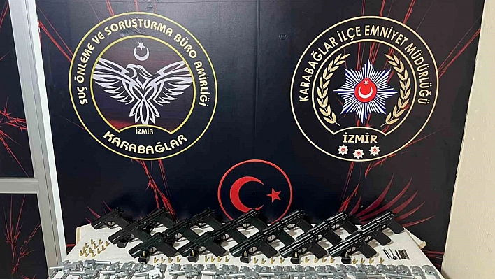 Silah ticareti operasyonu: Gizli bölmelerde ele geçirildi