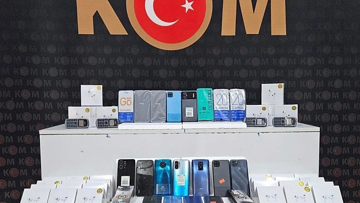 Kaçak cep telefonu operasyonu