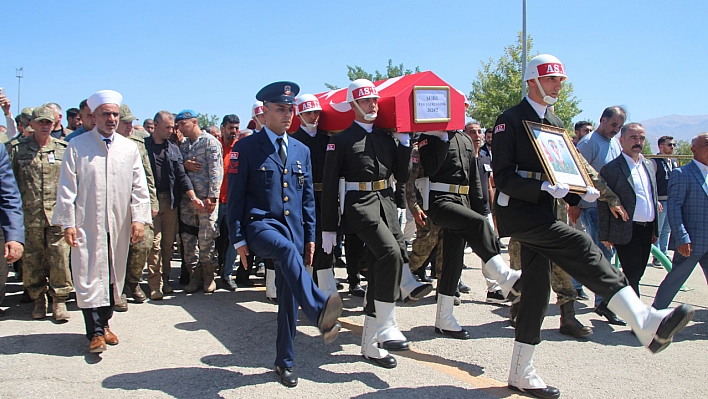 Kahraman Vatan Evladı Malatya'da Son Yolculuğuna Uğurlandı