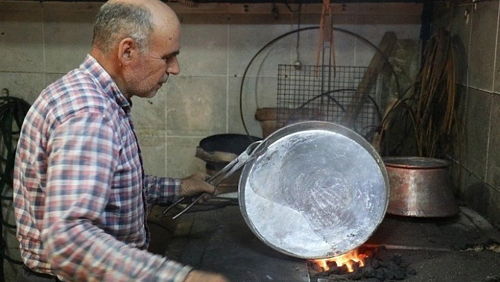 Bir darbe de pandemiden geldi