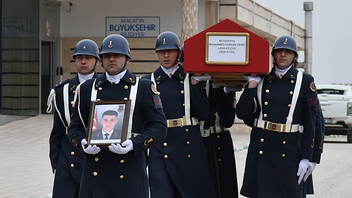 Deniz, gözyaşlarıyla son yolculuğuna uğurlandı