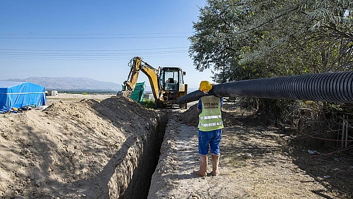 Kanalizasyon hattı yenilendi