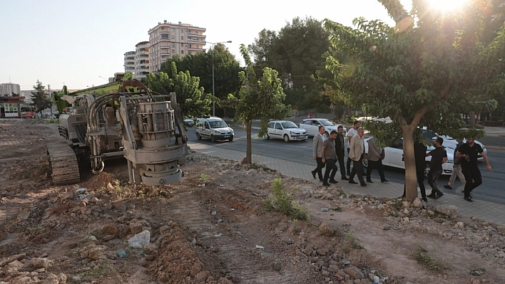 Kavşak çalışmaları başladı