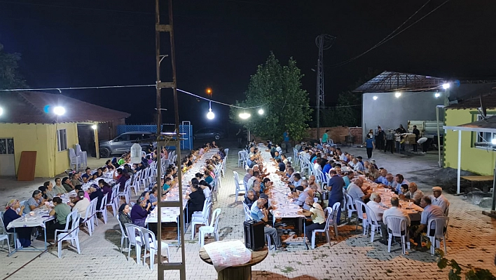 Kerbela'dan Günümüze… Bin Yıllık Lezzet ve İnanç Aşurede Paylaşıldı