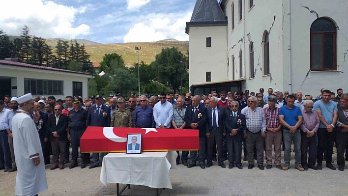 Gazi son yolculuğuna uğurlandı