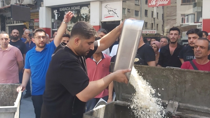 Kışla Caddesi'nde Elektrik Kesintisi Krizi! Milyonlarca Liralık Gıda Çöpe Gitti!