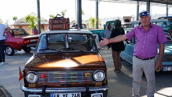 Klasik otomobiliyle birincilik ödülünü kazandı, Datça'ya döndü