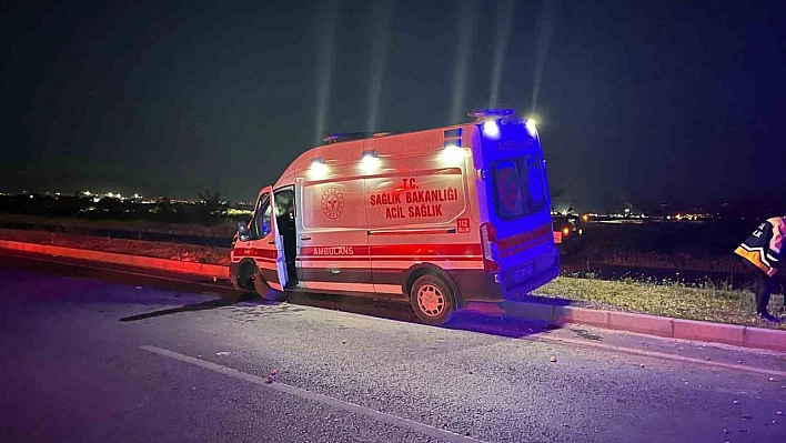 Malatya'da Ambulans Kazası: Refüje Çıktı, 4 Yaralı