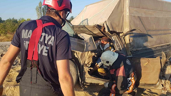 Kontrolden çıkan araç devrildi