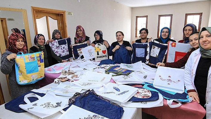 Kullanılmayan kumaşlar bez torba oluyor