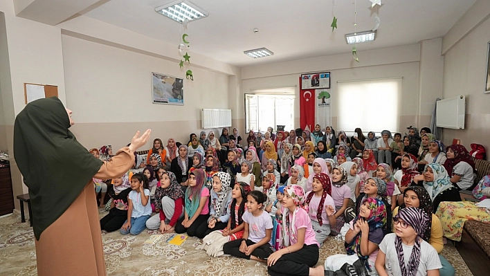 Kur'an kurslarına yoğun ilgi