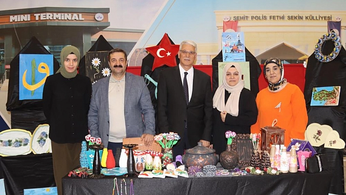 Kursiyerlerin el emekleri görücüye çıktı