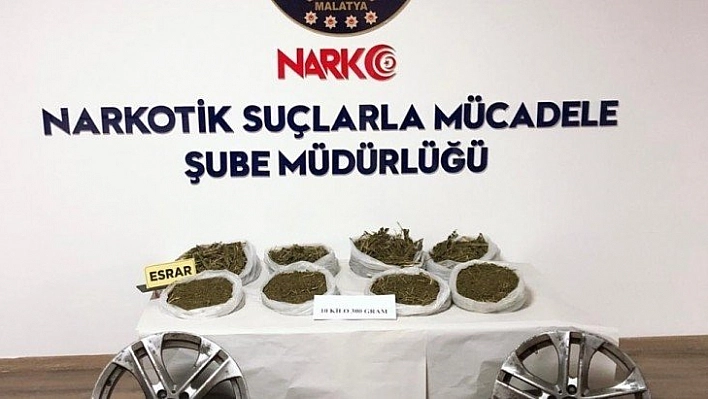 Lastik içinde esrar sevkiyatı