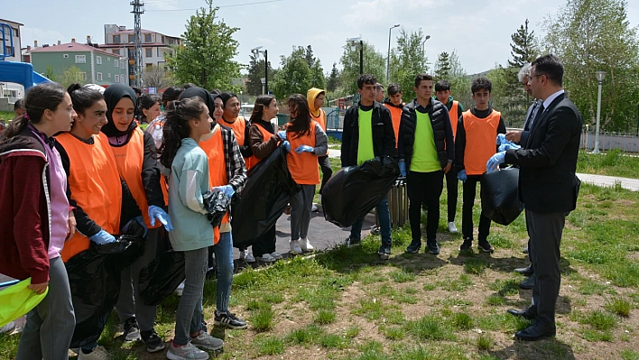 Liselilerden çevre duyarlılığı