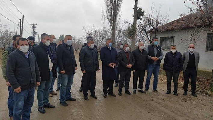 İki mahallenin yolu tamamlandı