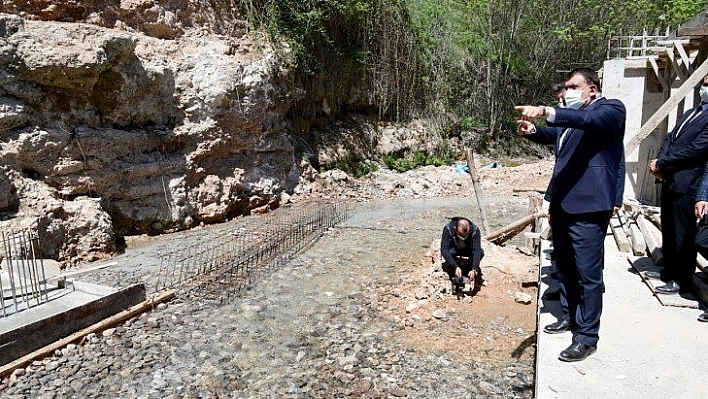 Saniyede 400 litre su