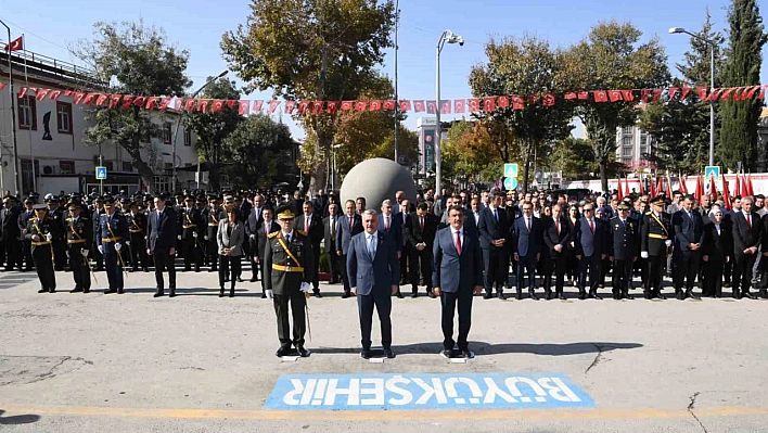 Malatya'da 29 Ekim Cumhuriyet Bayramı kutlamaları başladı