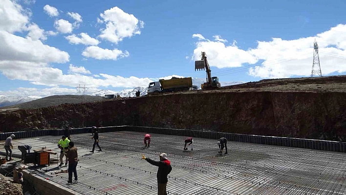 Malatya'da TOKİ konutu için temel atıldı