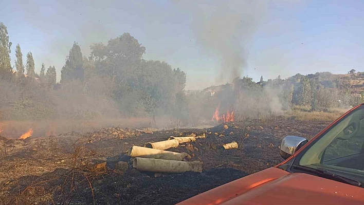 Darende'de Bahçede Çıkan Yangın Korkuttu