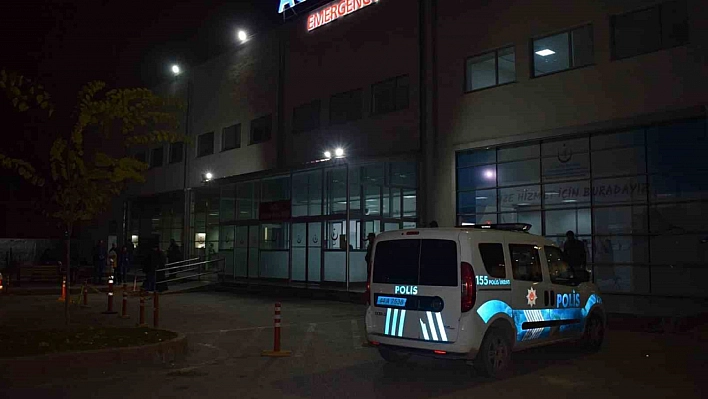 Malatya'da aile tartışma kanlı bitti: Eşini silahla yaraladı!