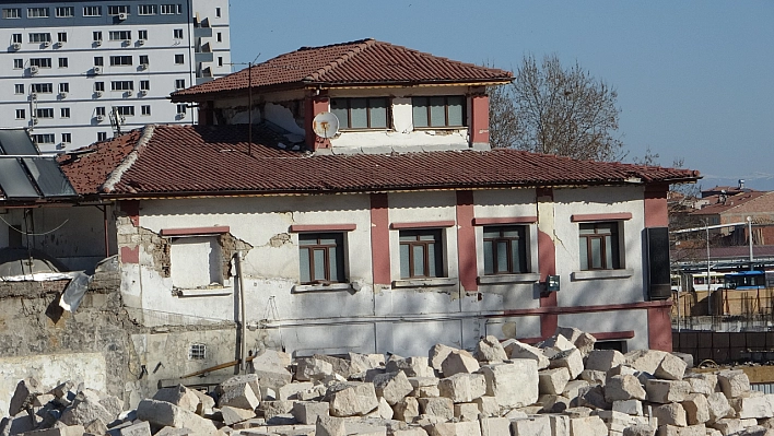 Malatya'da bu konu gündeme gelmeli! 'Geçmişle bağı koparılamamalı'