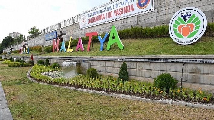 Malatya'da çiçekler açtı