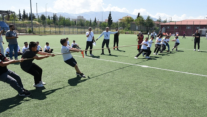 Malatya'da çocuklar ata oyunu ile buluştu!
