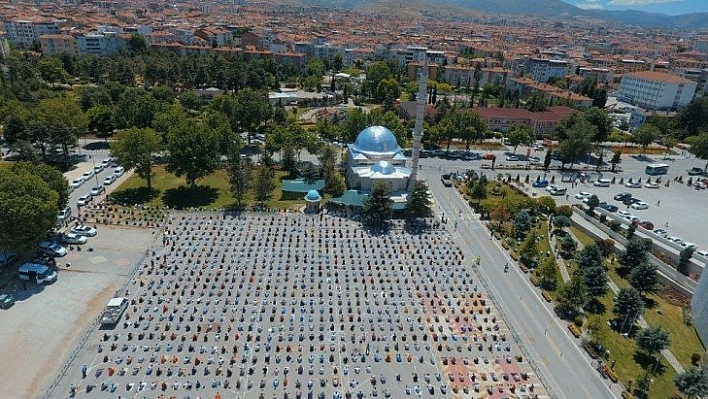 Haftalar sonra ilk cuma namazı heyecanı