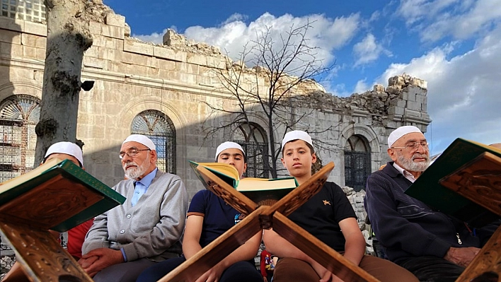 Malatya'da Hüzünlü Ramazan! Camilerde Gönüllerde Yıkık...!