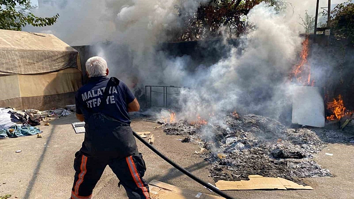 Battalgazi'de İşyerinde Yangın: Can Kaybı Yok, Maddi Hasar Var