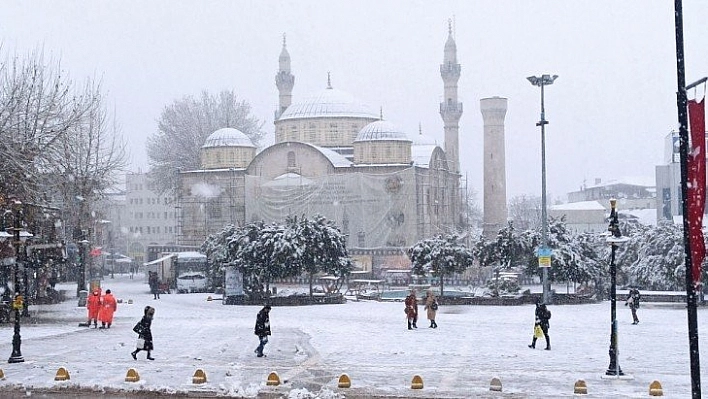 Kar yağışı etkili oluyor