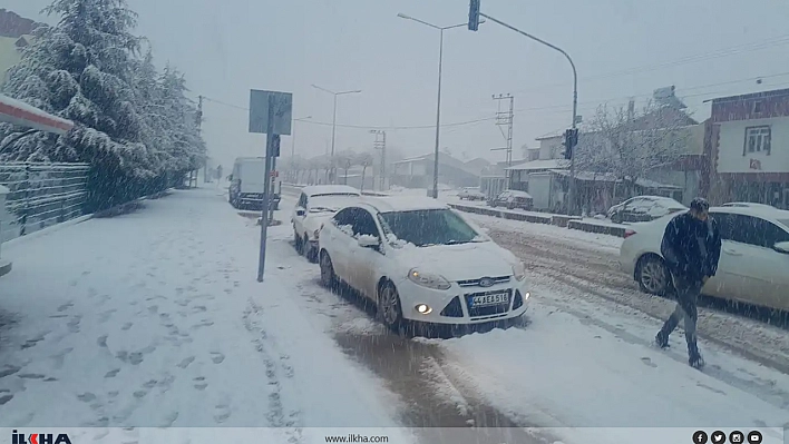 Malatya'da kar yağışı etkili oluyor