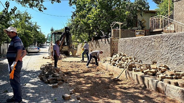 Malatya'da Kilit Parke Taşı Onarımıyla Güzelleşen Bir İlçe...