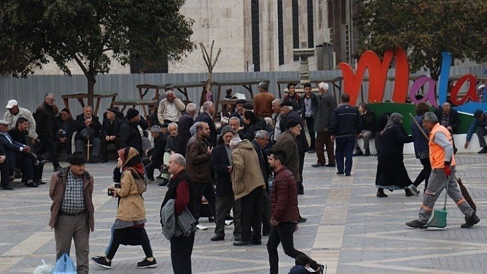 Malatya'da korona virüse karşı kimi tedbirli, kimi önemsemiyor