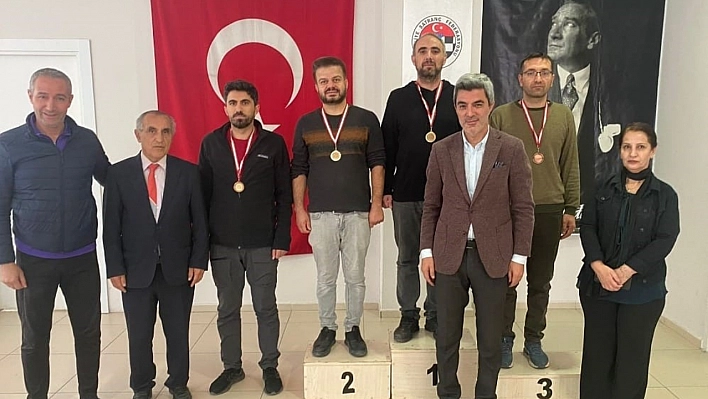 Malatya'da Öğretmenler Günü Satranç Turnuvası Büyük İlgi