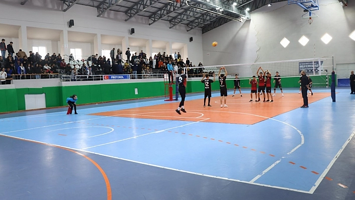 Voleybol şampiyonası tamamlandı