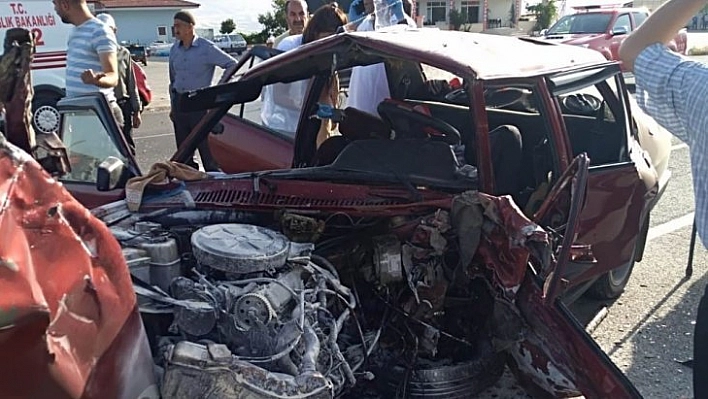 Malatya'da otomobiller çarpıştı: 2 ölü, 5 yaralı