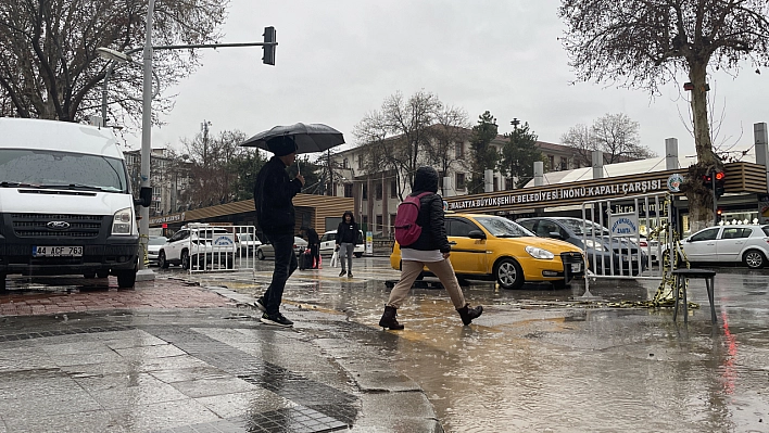 Malatya'da sağanak etkili oluyor