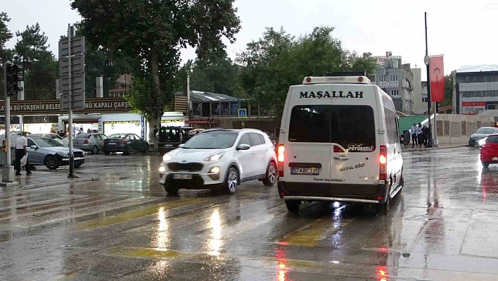 Malatya'da sağanak yağış etkili