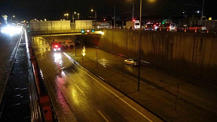 Malatya'da yollar göle döndü