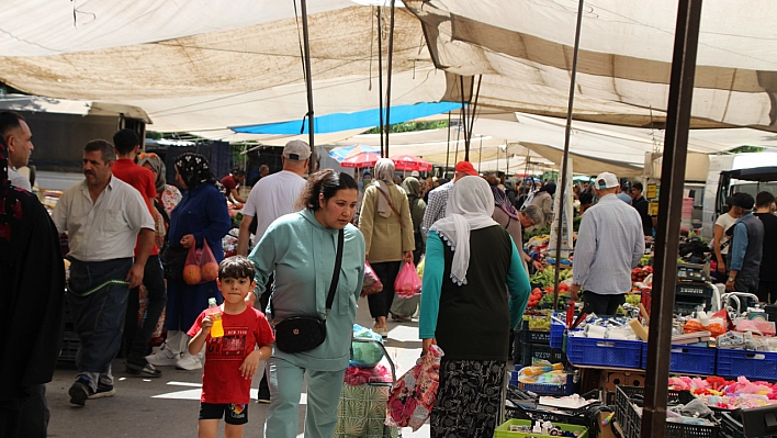 Malatya'da Semt Pazarları Dolup Taşıyor! Peki Fiyatlar nasıl? İşte Güncel Cuma Pazarı Fiyatları...